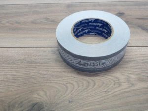 Ventilerende tape voor 16 mm plaat € 1,25 per meter