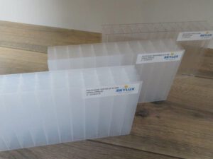 32 mm polycarbonaat standaard platen, 98 cm breed