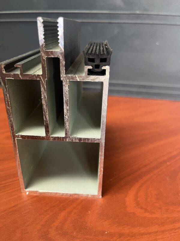 Afdichtingsrubber zwart voor diverse aluminium profielen [dik ] - Afbeelding 3